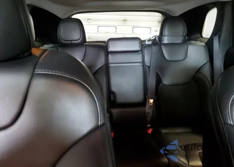 2019 Jeep Cherokee Latitude Plus из США, поврежденный, VIN 1C4PJMLB4KD320269